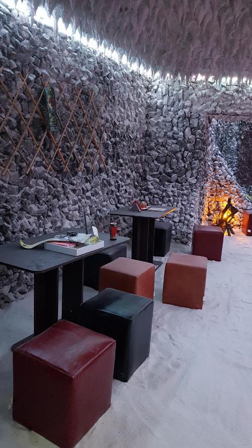 Riviera Valceana Bed & Breakfast Râmnicu Vâlcea Екстериор снимка