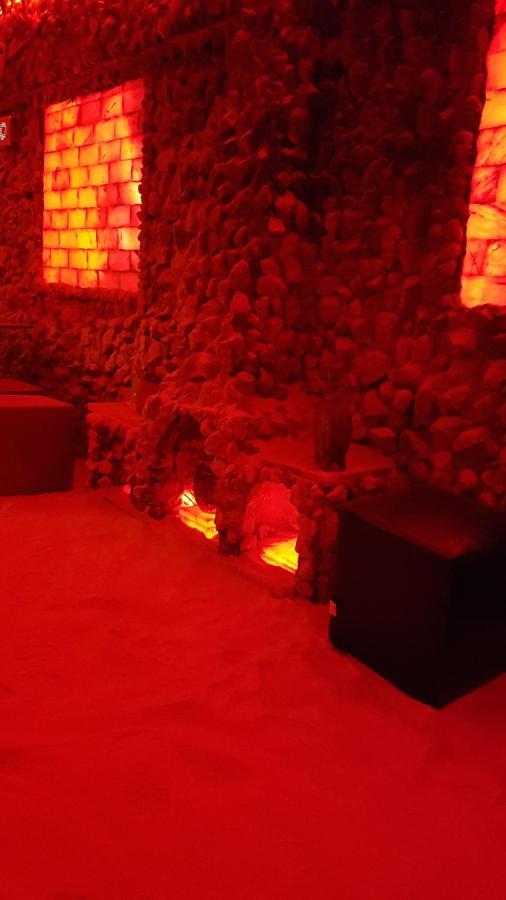 Riviera Valceana Bed & Breakfast Râmnicu Vâlcea Екстериор снимка